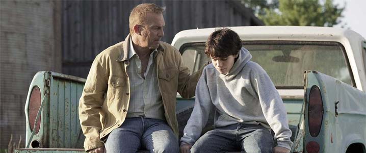 A scene so dramatic, the cameraman is shaking with emotion!